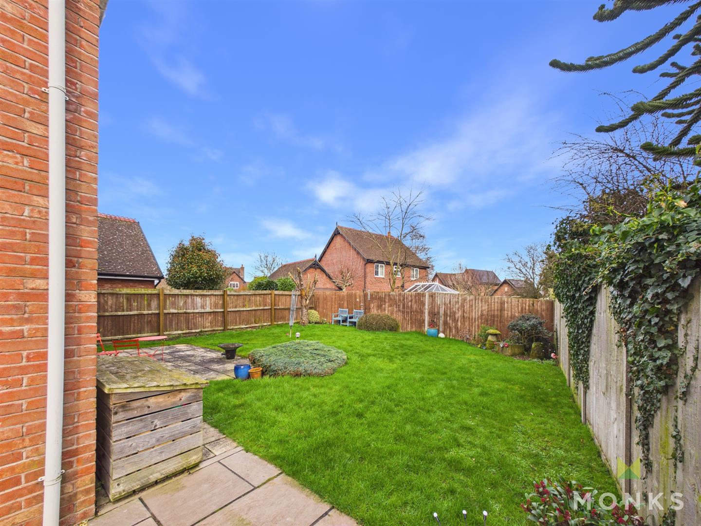 26 Kings Drive, Shrewsbury, SY4 2DG For Sale